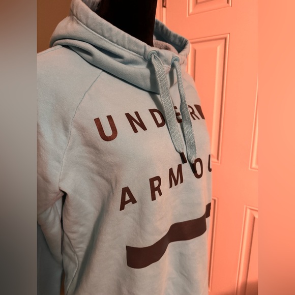Under Armor Sweatshirt - Picture 5 of 5